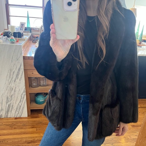 Vintage Chloe fur coat! Gorgeous and in excellent condition. - fits xs-medium - Picture 4 of 12